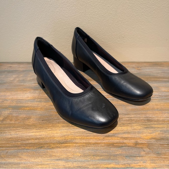 Clarks Shoes - Clarks Collection Chartli Fame Slip On Heeled Shoes Leather Black Womens 10W